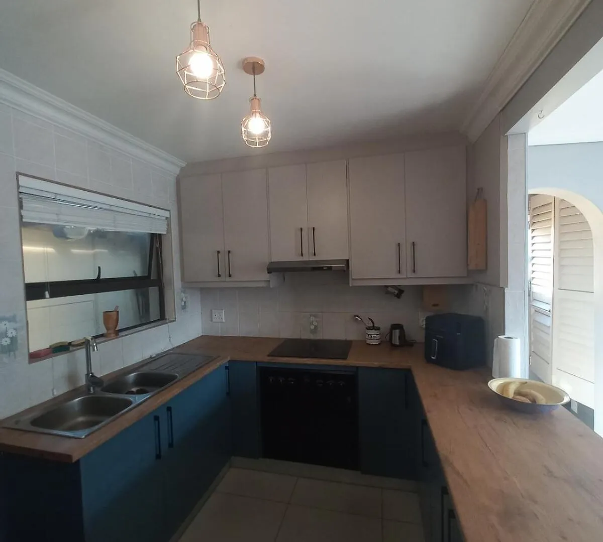 Comfy Cape Corner Villa Muizenberg Holiday home