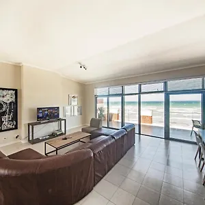 Surferscorner Self Catering Muizenberg